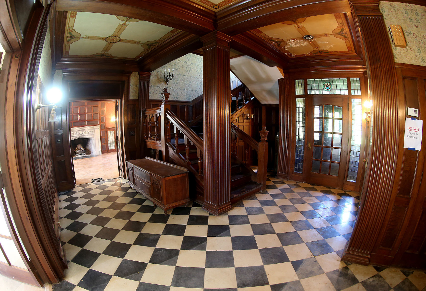 101718-Kuno-Struck-Mansion-008